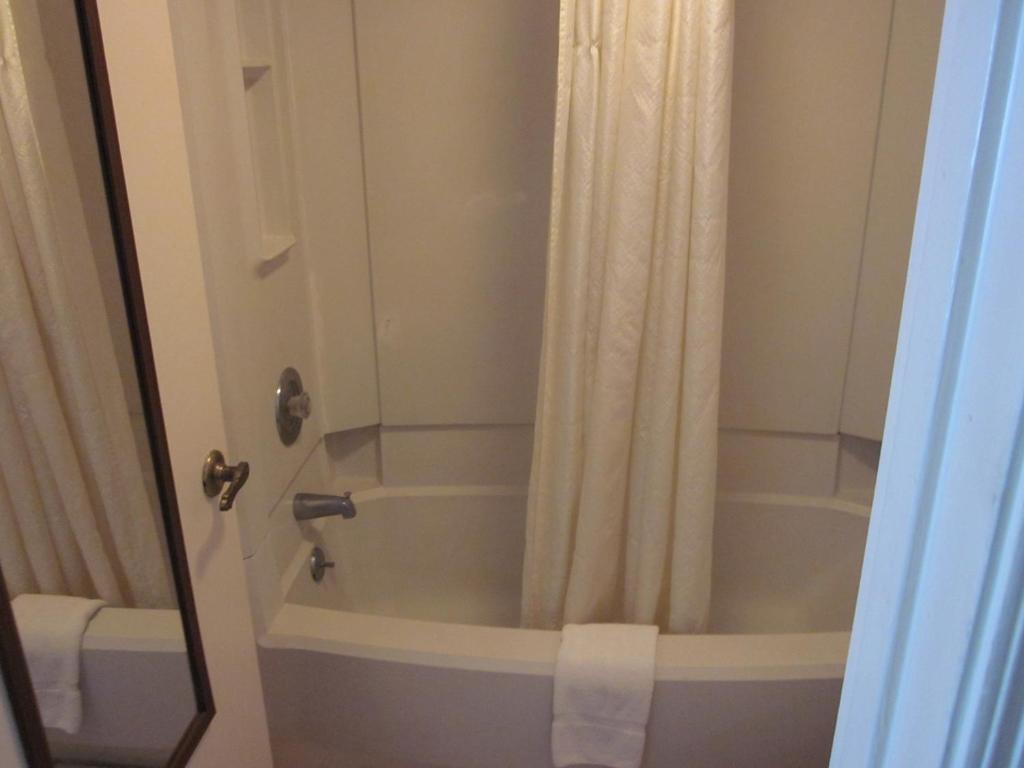 Westmont Inn - Lakeland Phòng bức ảnh